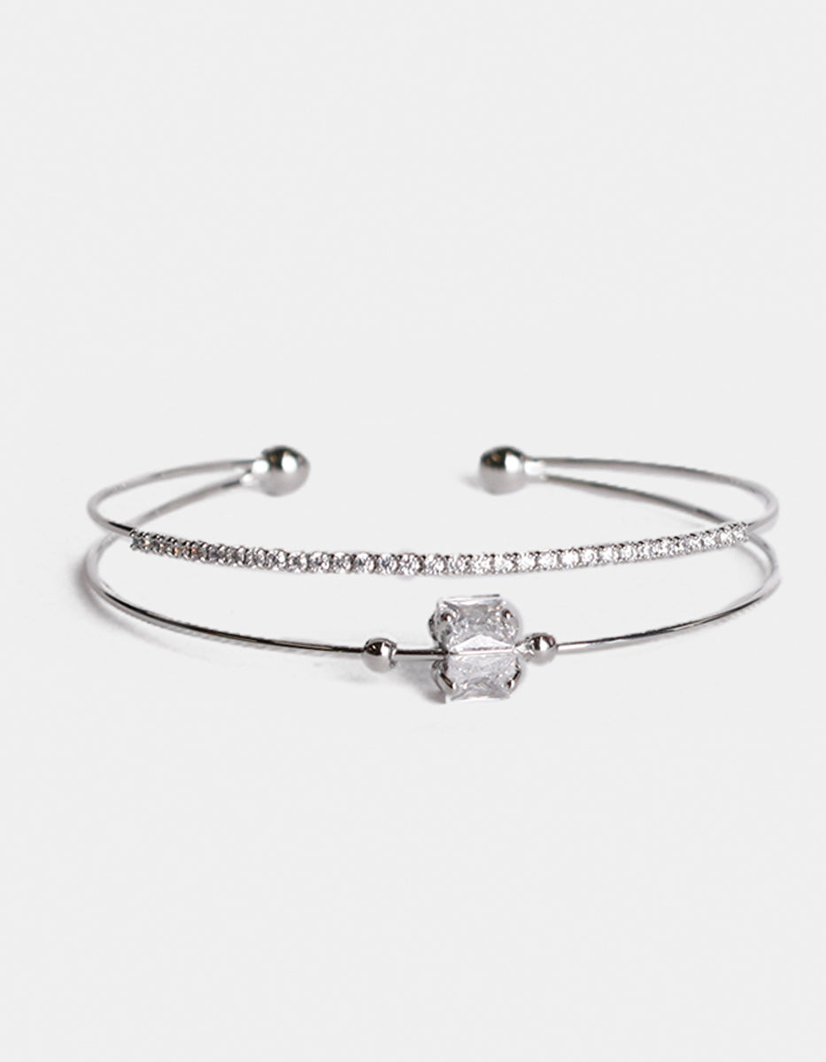 ⚡Ei Brazalete en Plata .925 con Baño de Rodio, Doble Hilo con Topacio Blanco Cúbico Central y Topacios Blancos