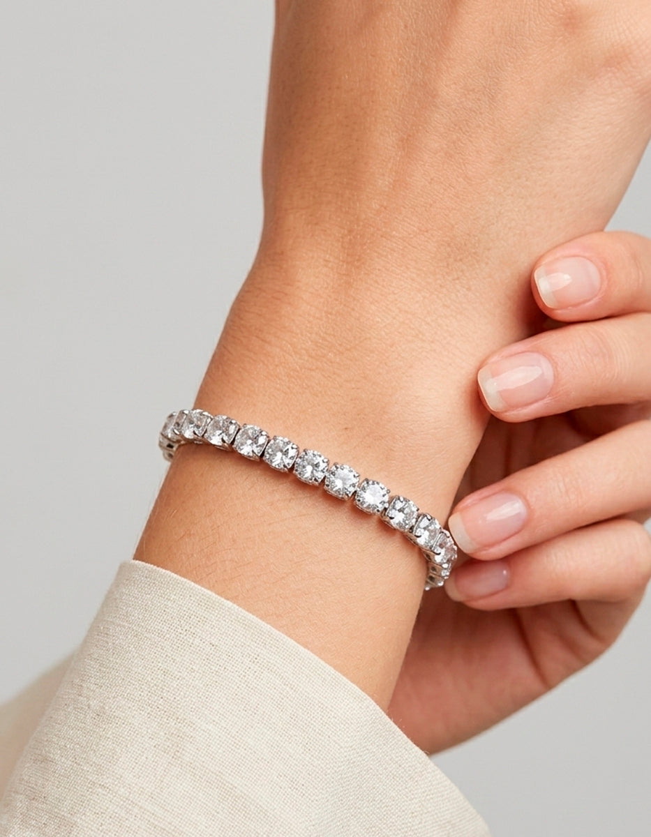 Pulsera con baño de platino y topacios blancos redondos Festive Style