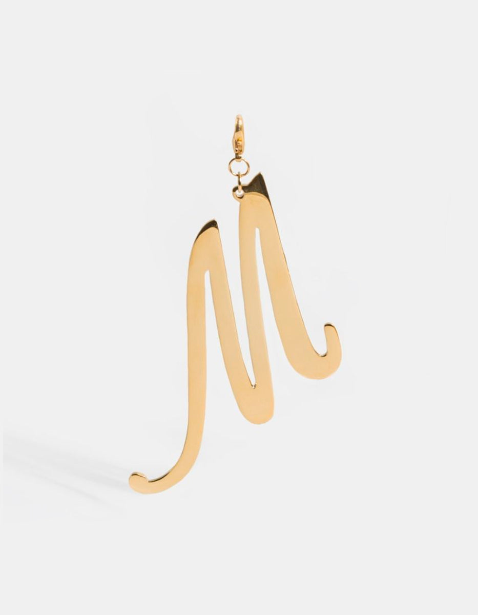 Dije con inicial M Pure Love