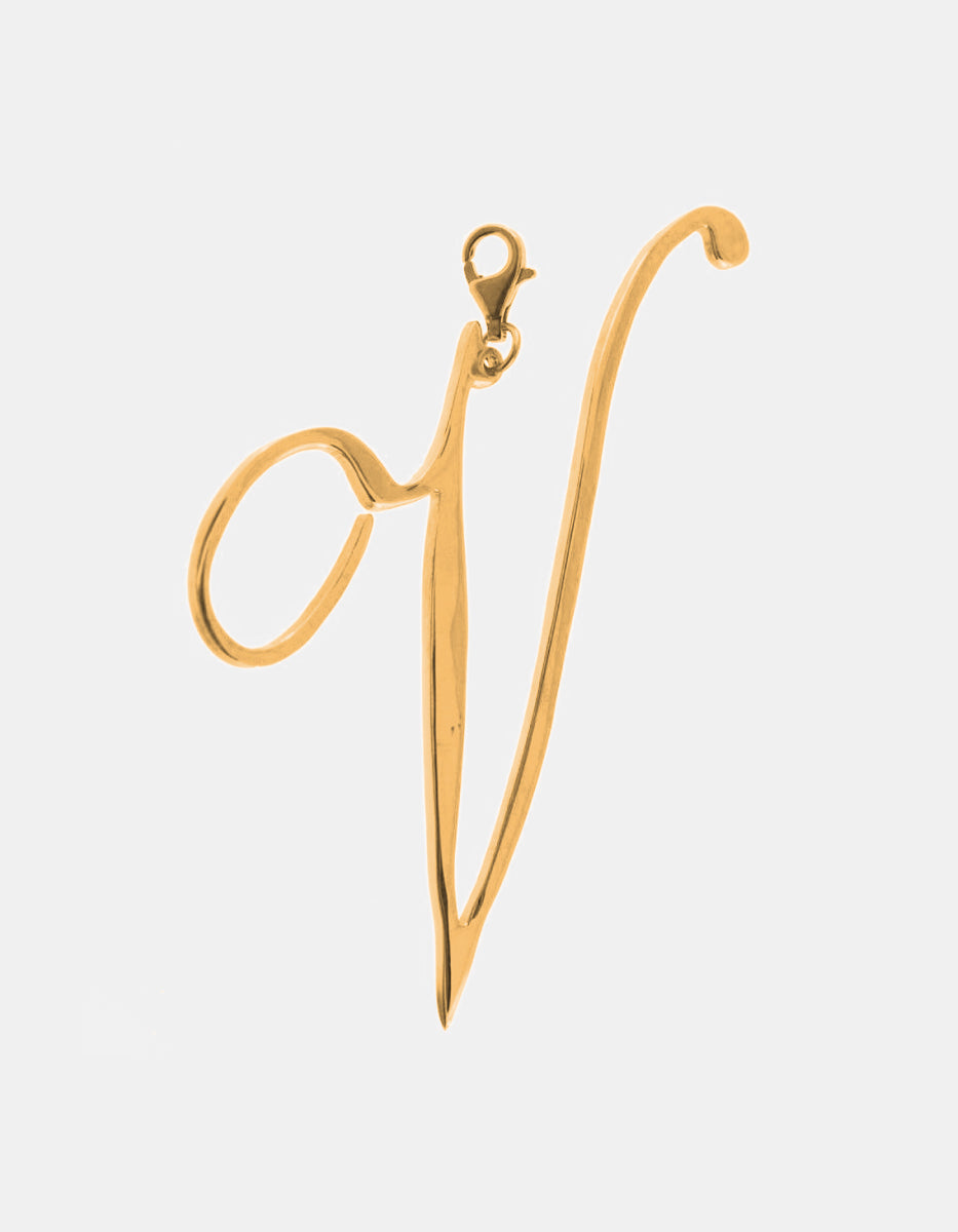 Dije con inicial V Pure Love