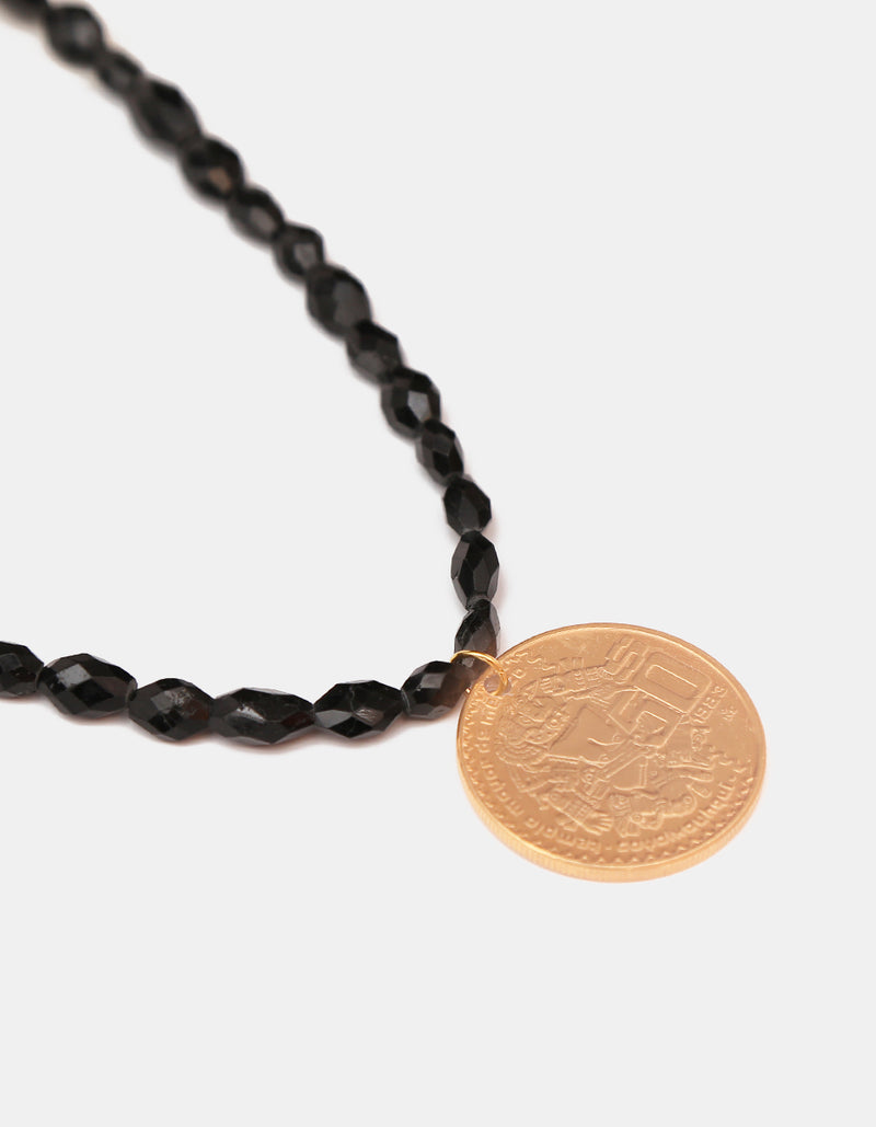 Collar ágatas negras naturales con moneda vintage baño oro 22kt Memorias