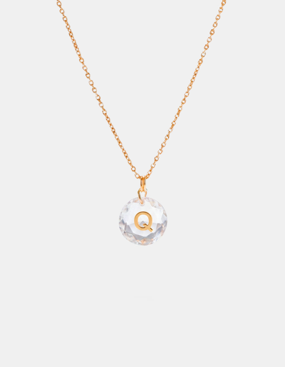 Collar con dije espinolita facetada con inicial Q plata .925 con baño de oro 22kt Única