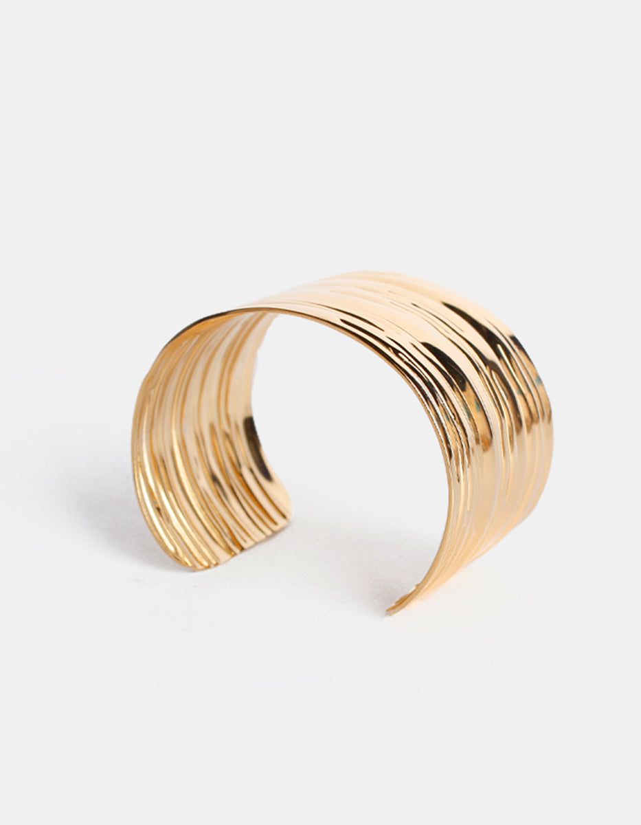 Brazalete de oro laminado de 22kt Golden Chic