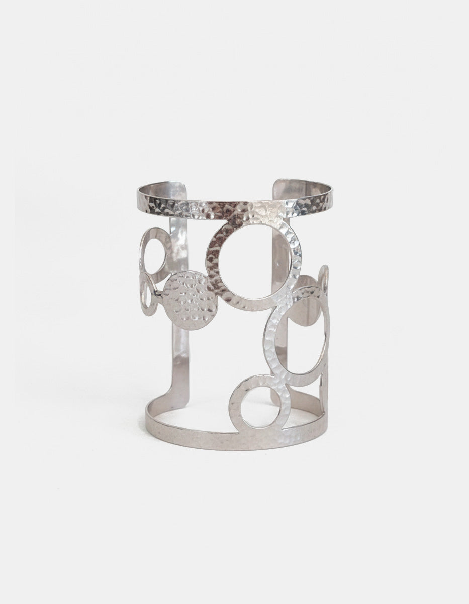 Brazalete de Bronce con Baño de Rodio Martelinado Creta