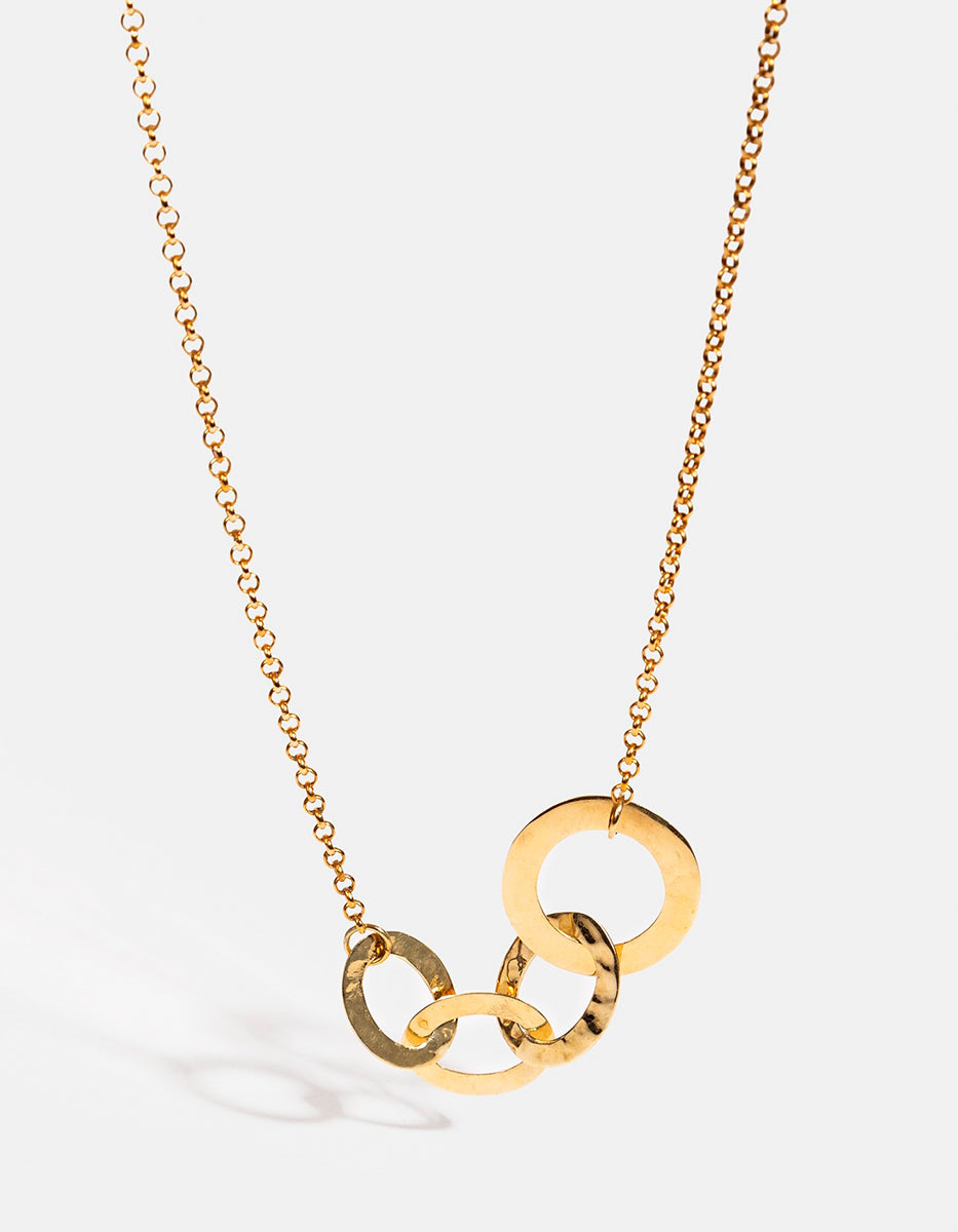 Collar aros martelinados Golden