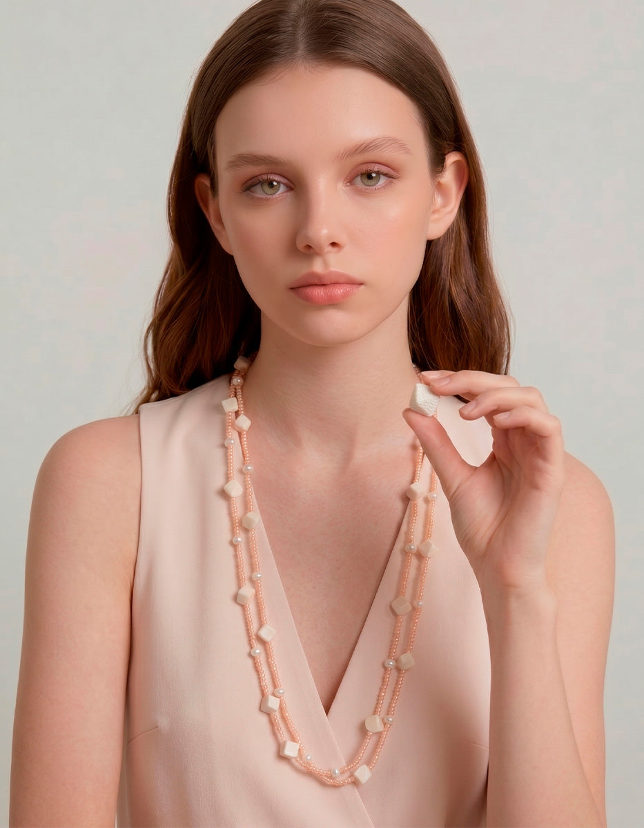 Collar de bronce con baño de oro 22k y perla Mabe