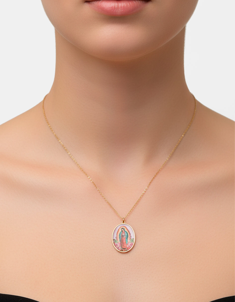 Collar con Baño de Oro 18kt e Imagen de la Virgen de Guadalupe Divina Guadalupana