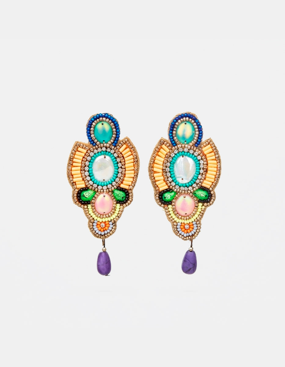 Aretes de oro laminado 18kt con cuentas multicolor Mandragora