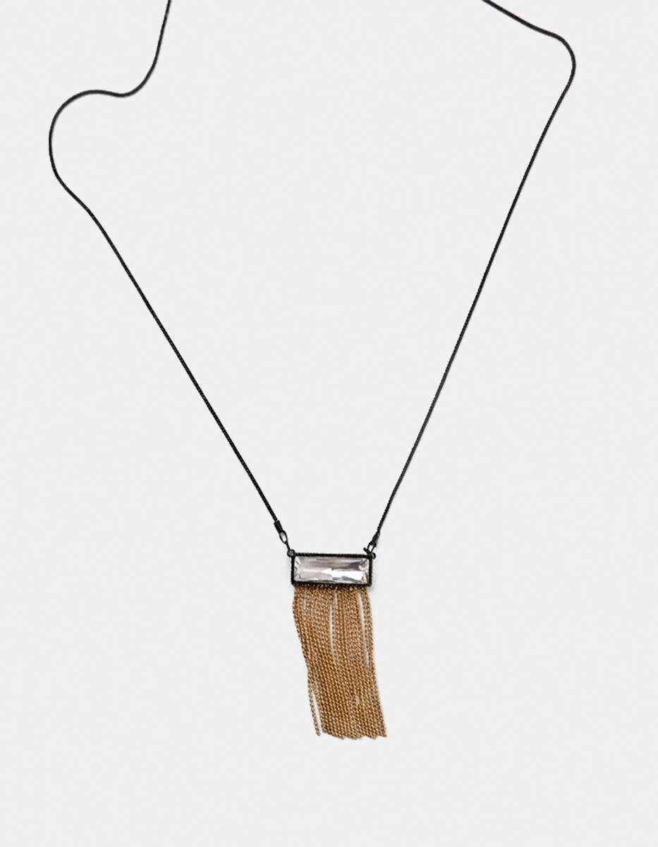 Collar rectangular con cristal de roca y flecos dorados