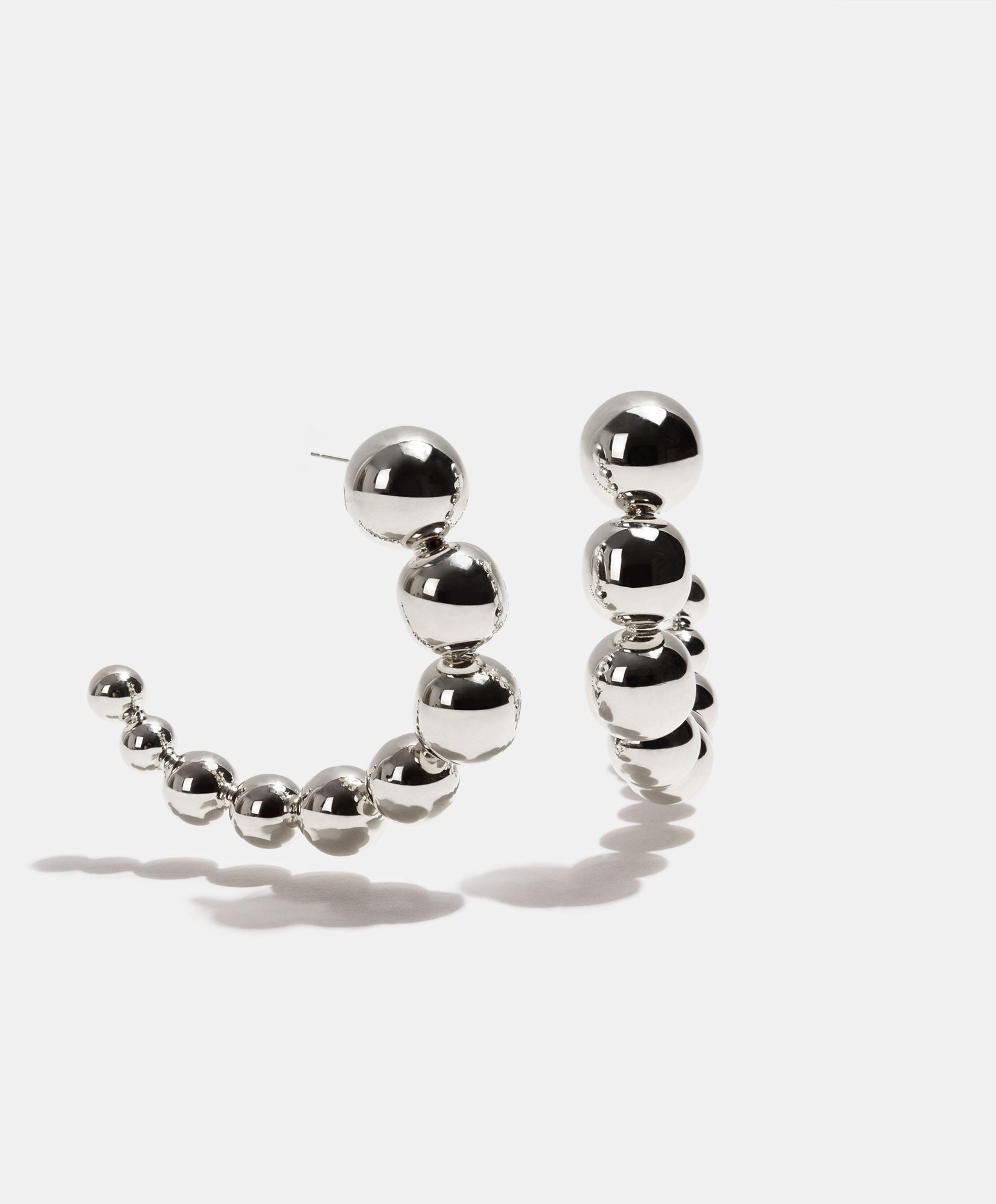 Aretes esfera disminución media luna Universe