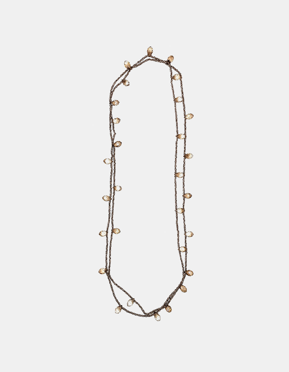Collar de bronce baño plateado con cuentas en forma de gota