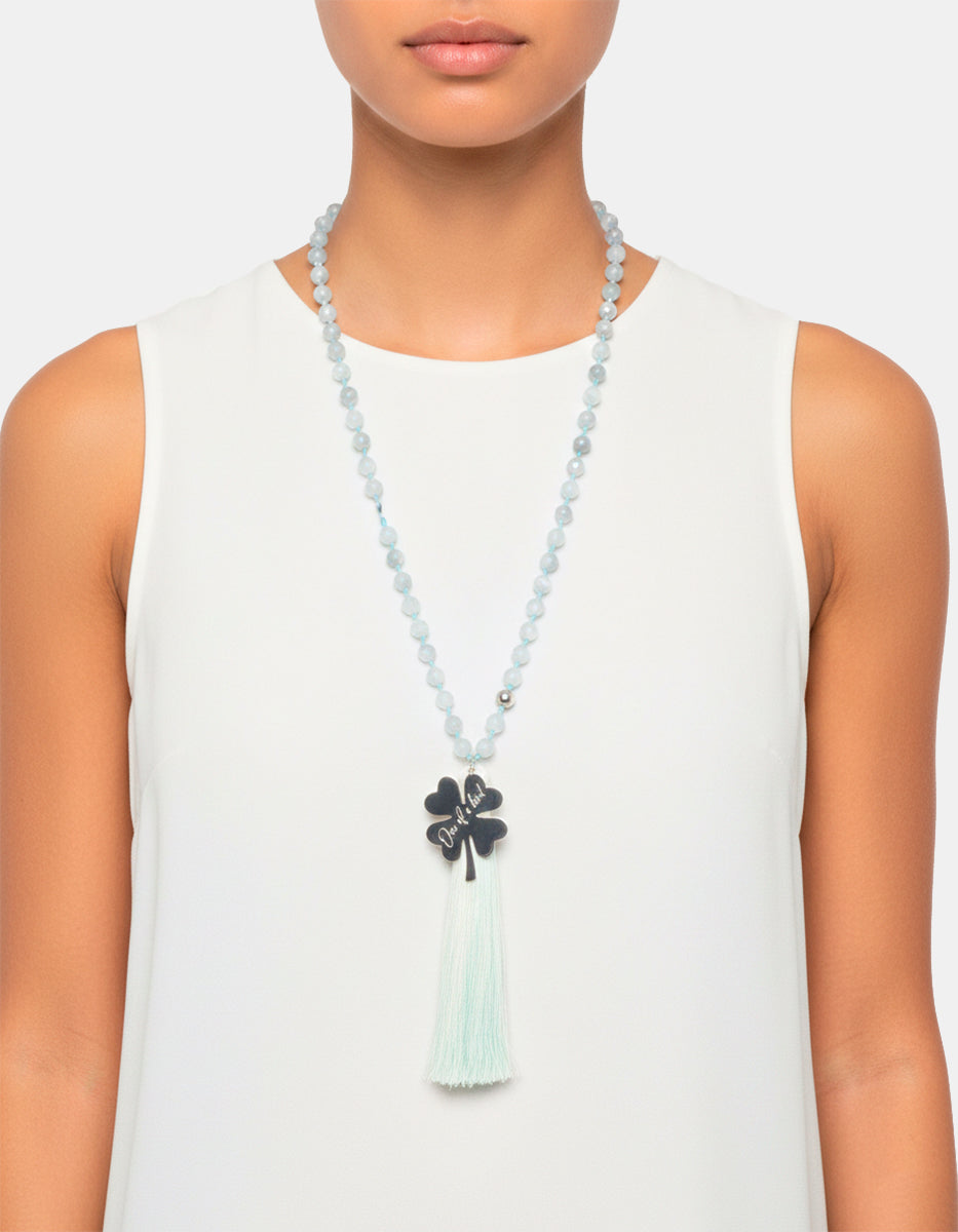 Collar en Bronce con Baño Plateado Wish