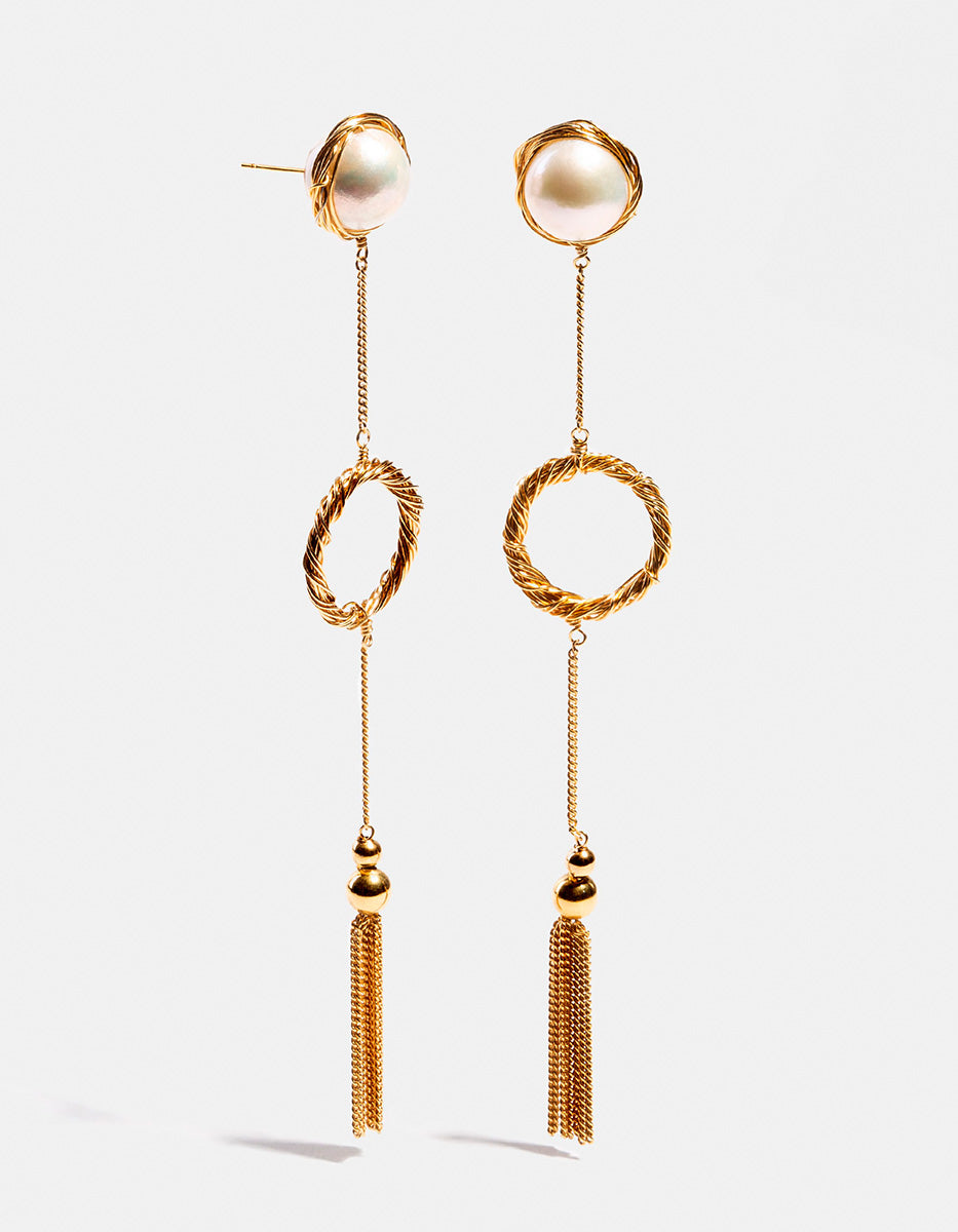 Aretes de Bronce con Baño de Oro 22kt y Perla Mabé Gem of Queens