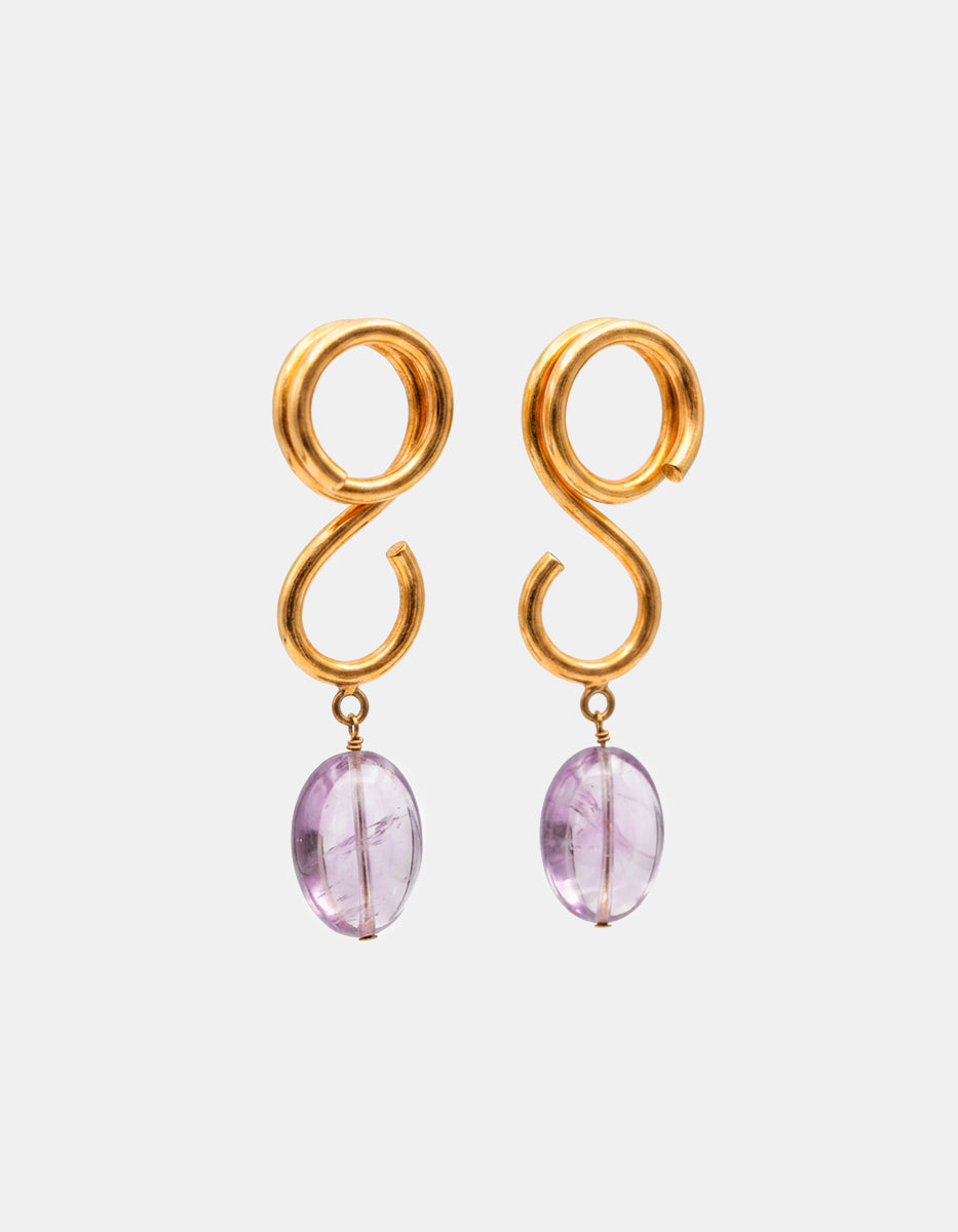 Aretes de bronce en baño de oro 22 kt con infinito estilizado y amatista oval