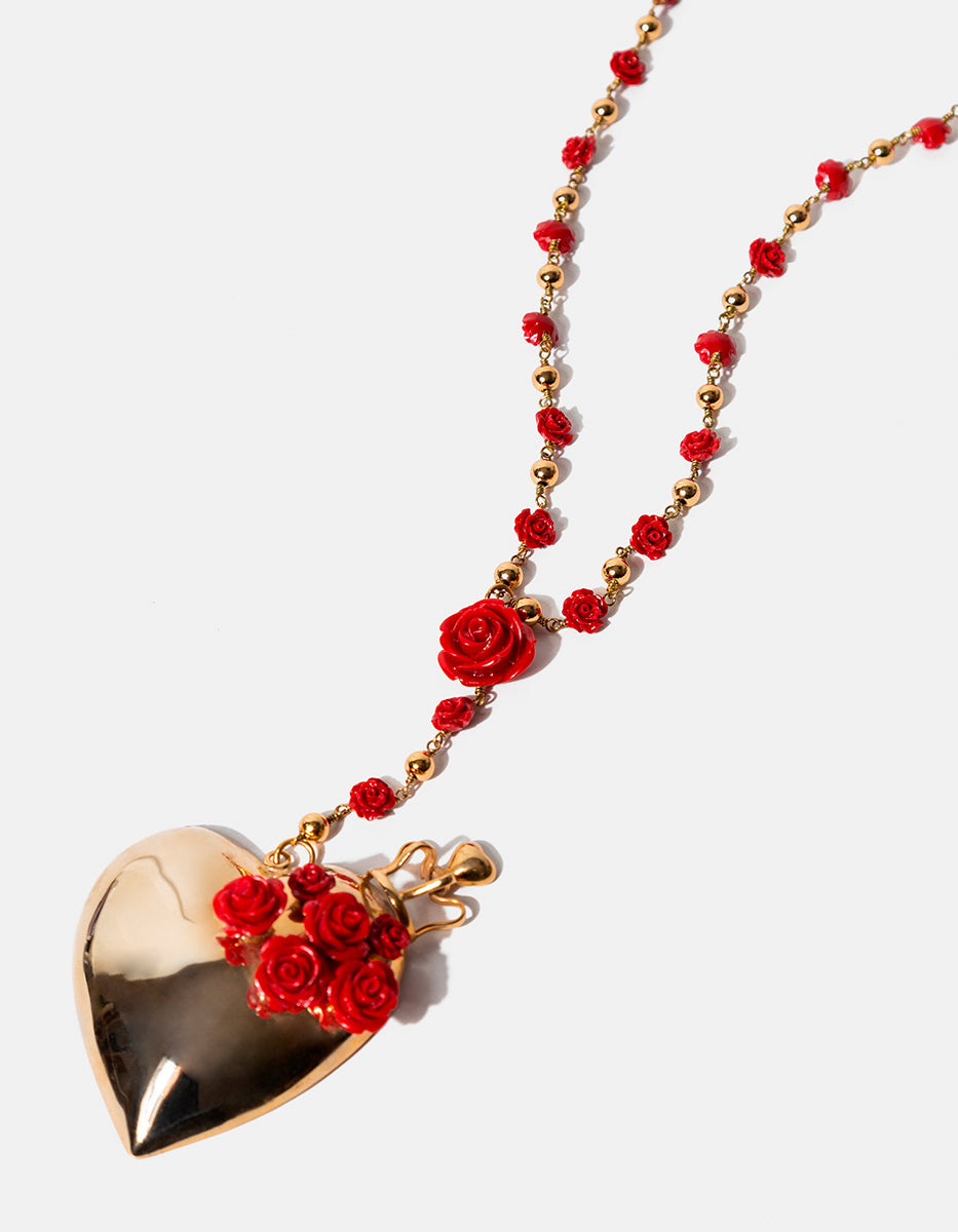 Collar de Bronce con Baño de Oro 22kt, Dije de Corazón, Bolas Lisas y Rosas de Baquelita Roja By Daniel