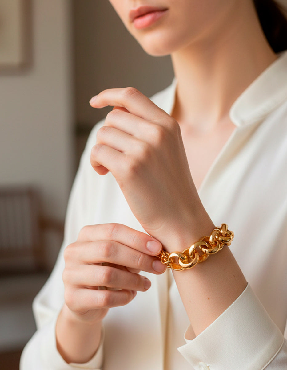 Pulsera de bronce en baño de oro 22k con Eslabones redondos