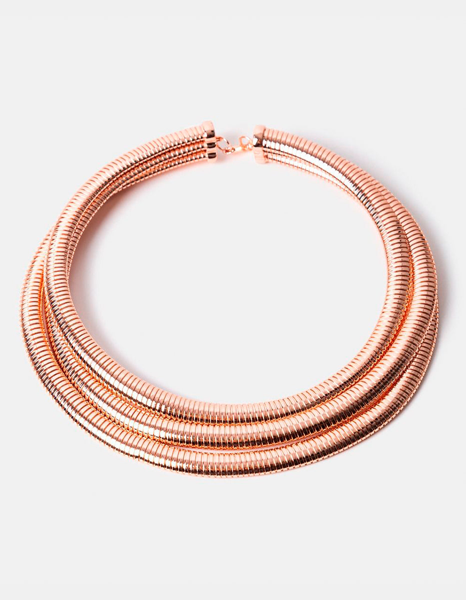 Gargantilla triple en bronce con baño de oro rosa Fenicia