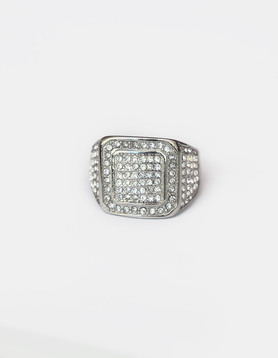 Anillo de acero inoxidable en baño de rodio con espinolitas en frente y costados Nordic
