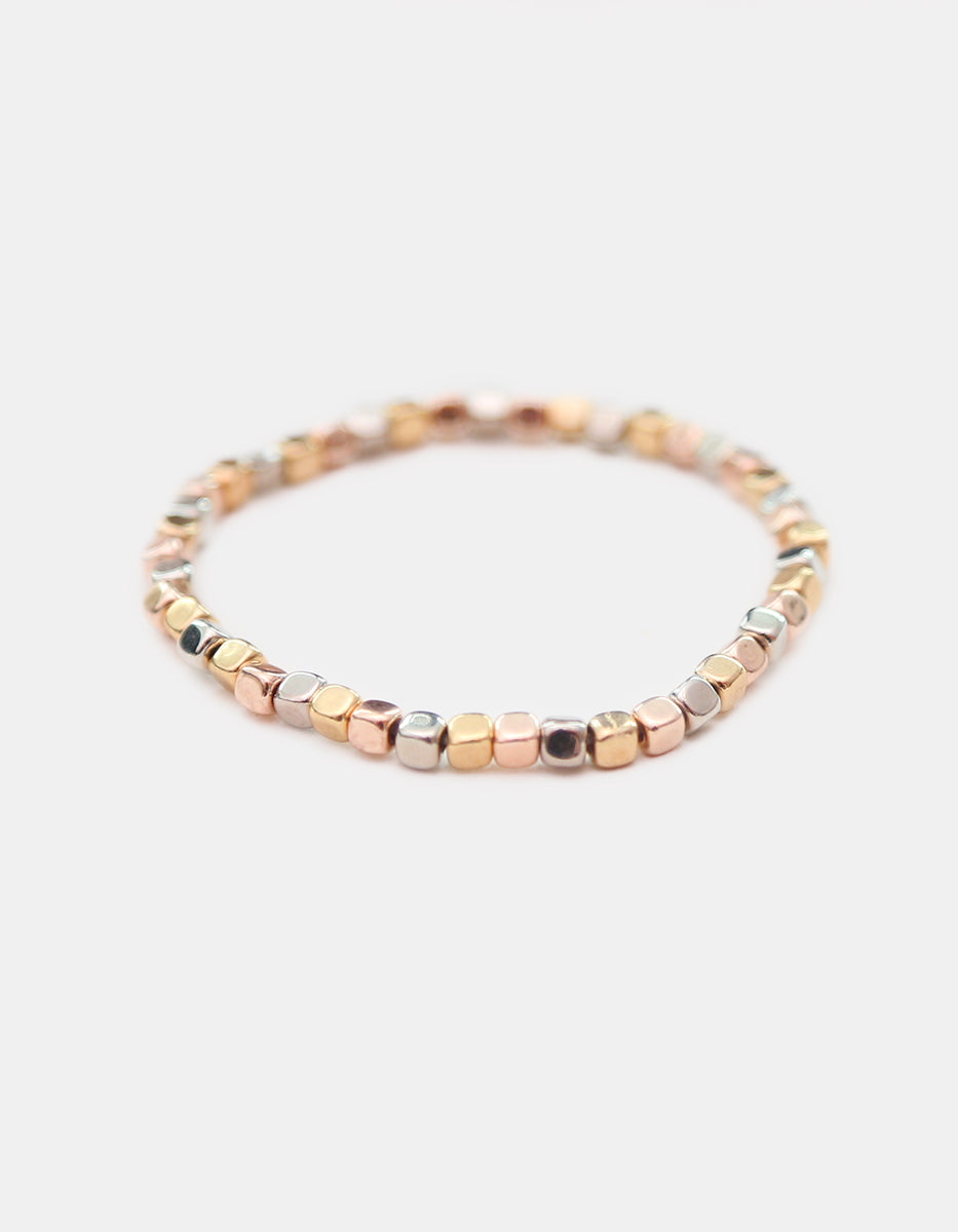Pulsera ajustable tricolor con cubos facetados