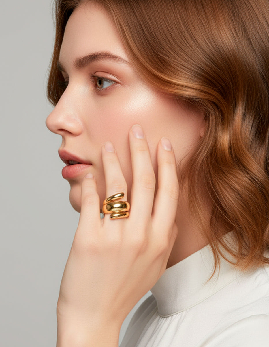 Anillo Oro laminado espiral terminación gota Golden Chic