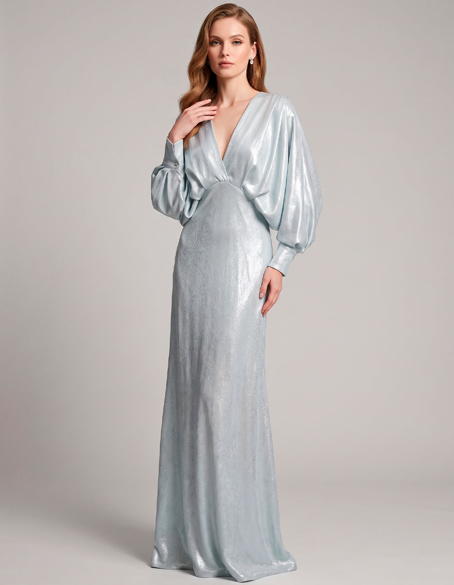 Vestido Largo de Noche Azul Hielo Metalizado con Escote en V y Mangas Dramáticas
