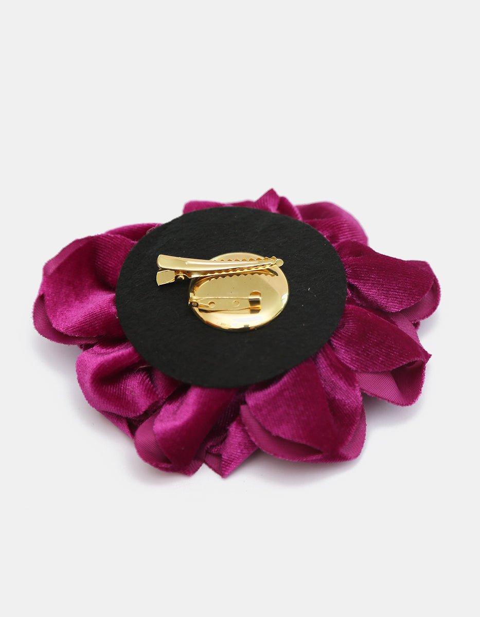 Prendedor de Seda en forma de rosa tono Fucsia