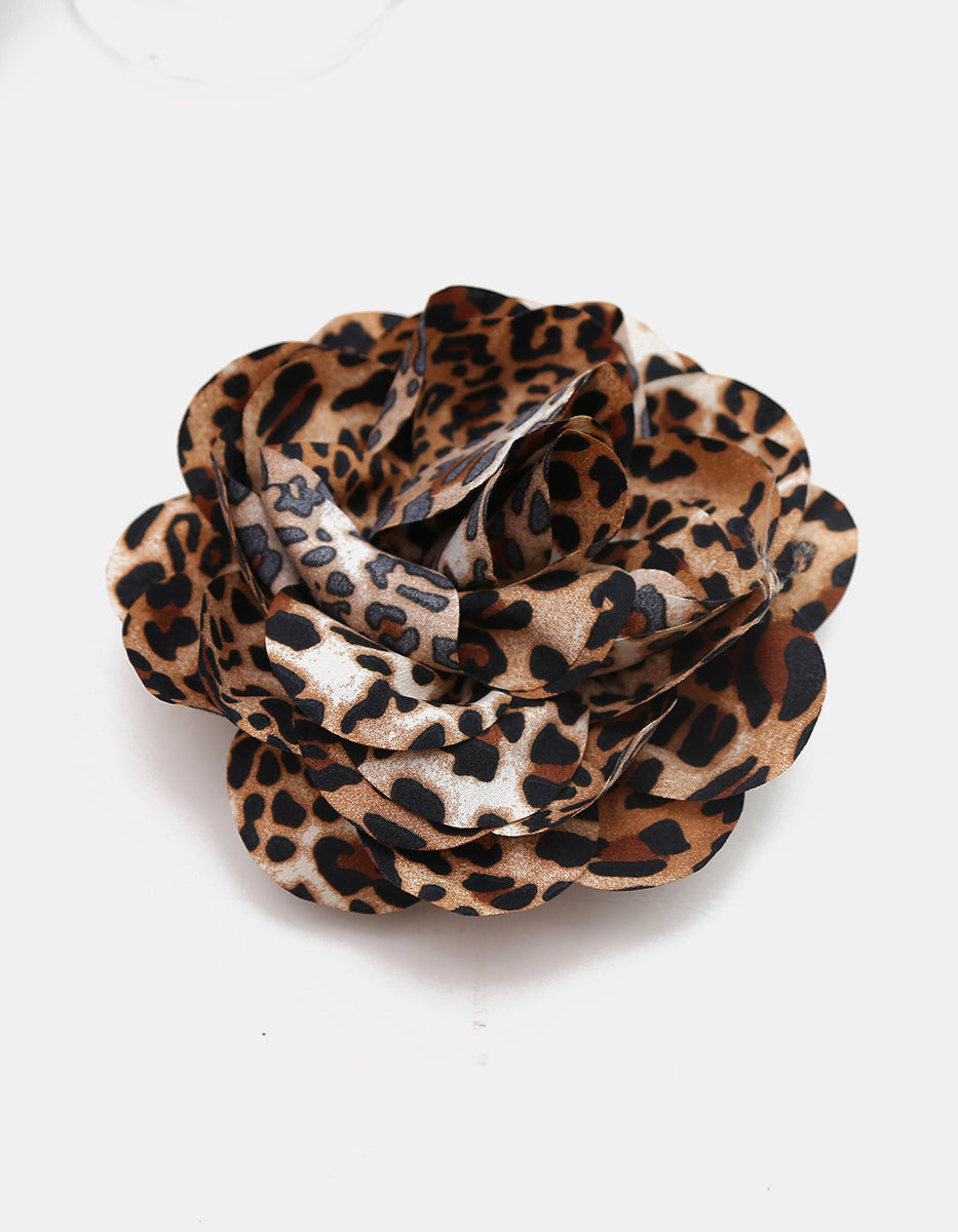Prendedor de seda en forma de Rosa tono Animal Print Grande