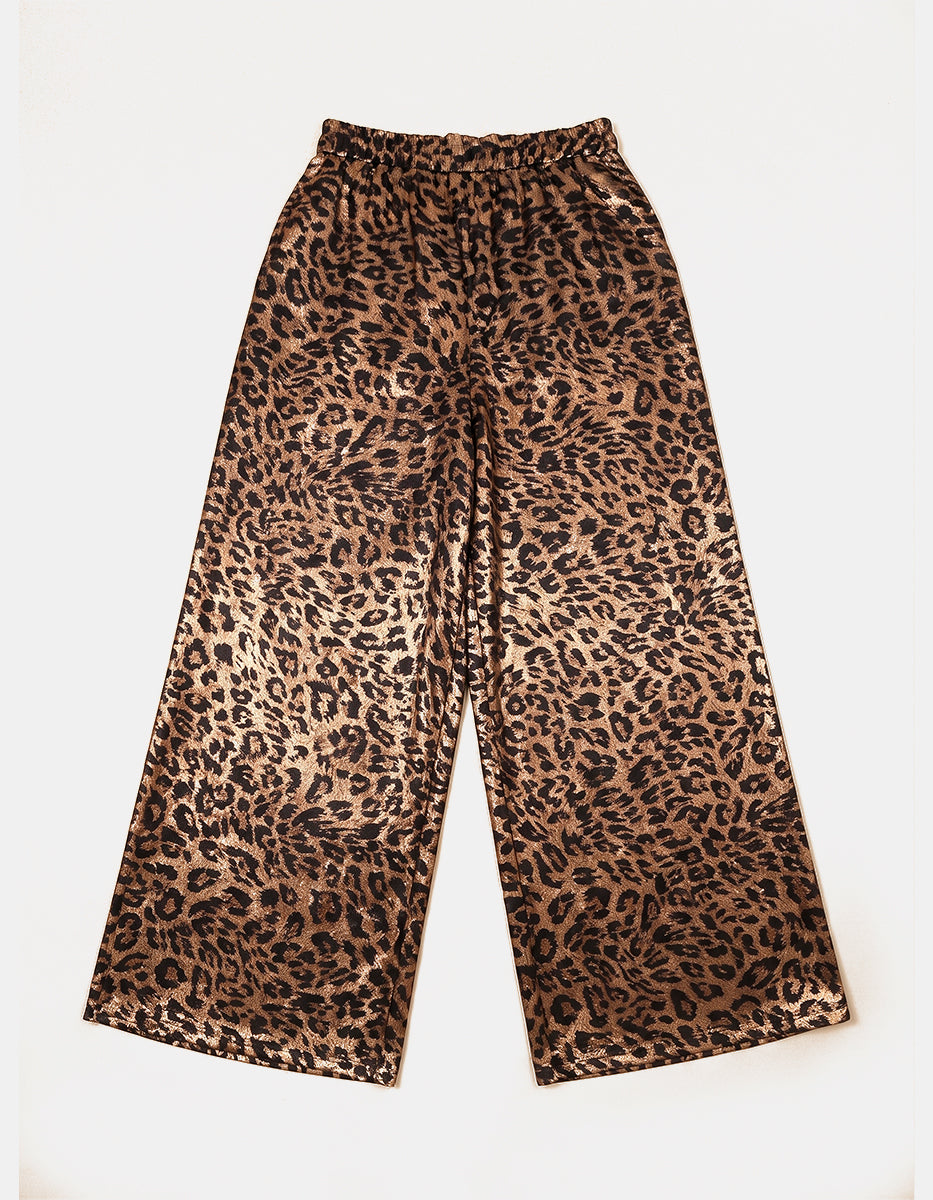 Conjunto Satinado de Blusa y Pantalón con Estampado de Leopardo y Lazo al Cuello