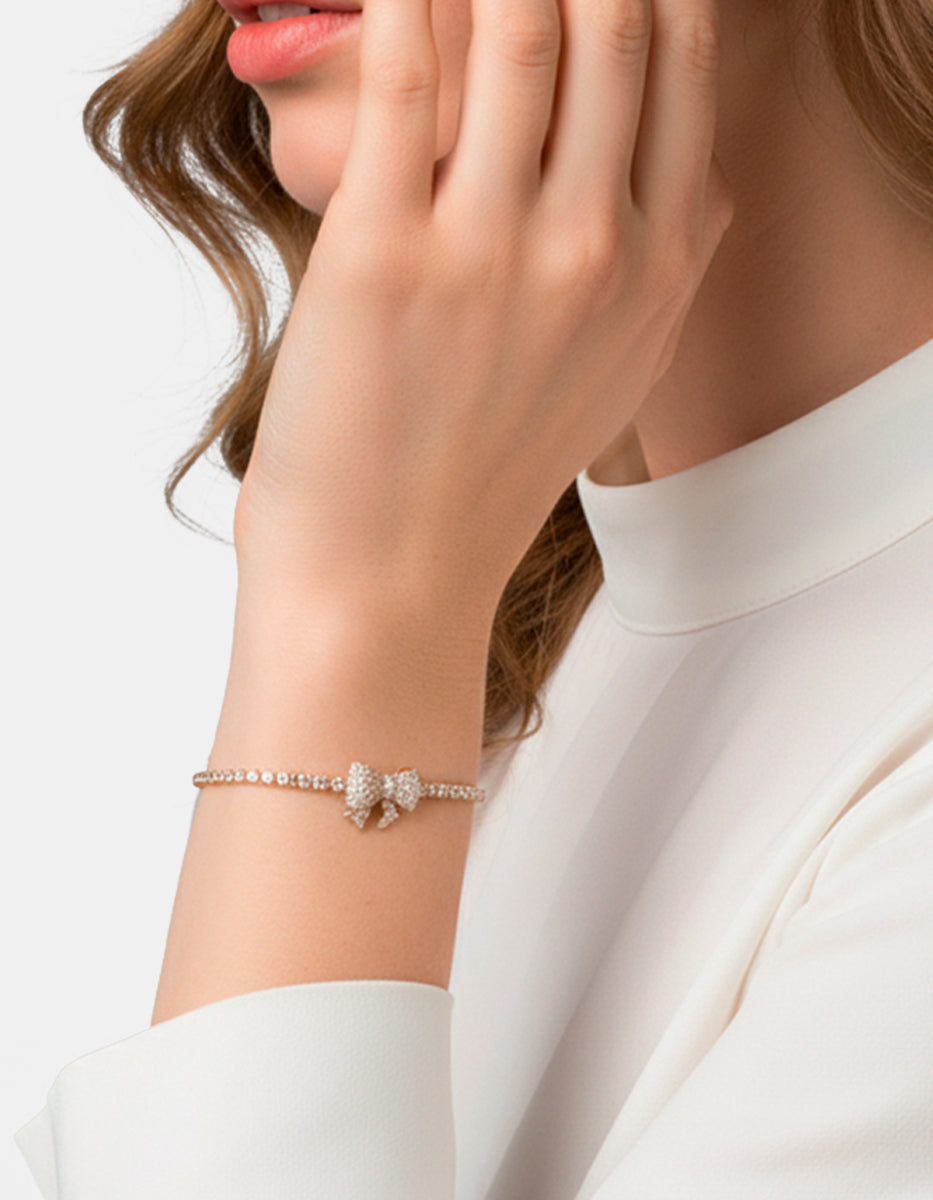 Pulsera ajustable con moño y topacios blancos Festive Style
