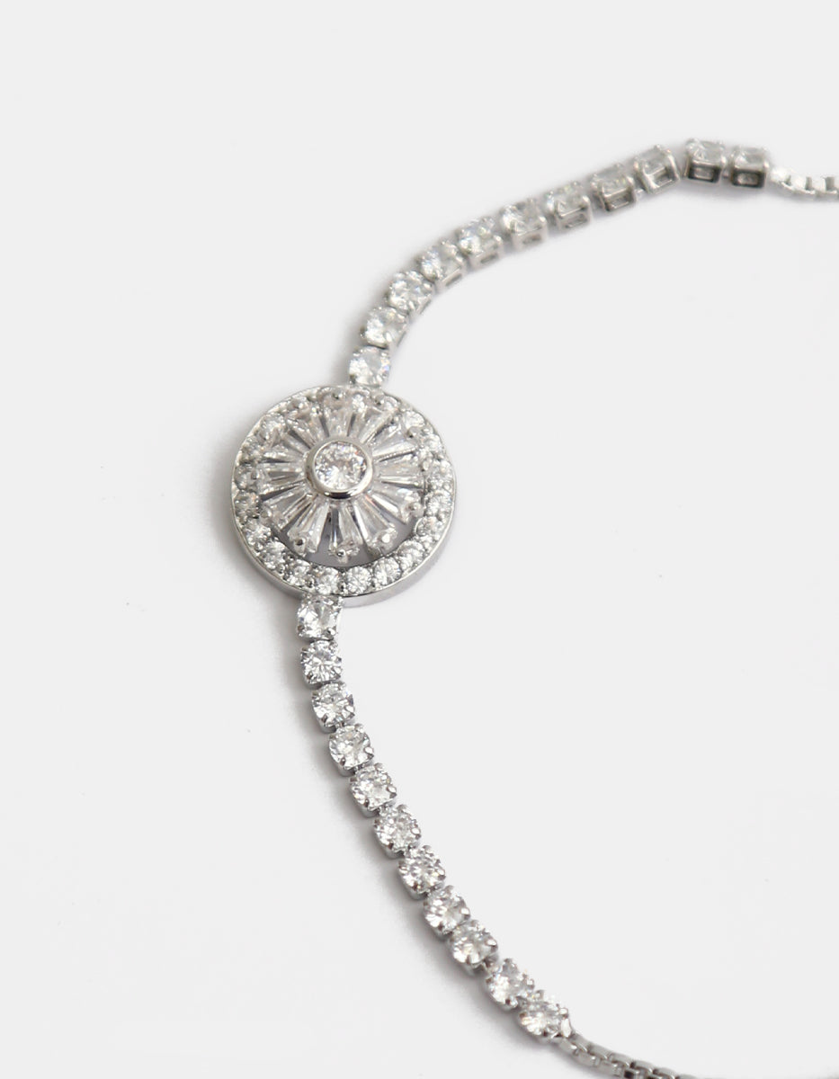 Pulsera ajustable de metal noble con flor en movimiento y topacios blancos Festive Style