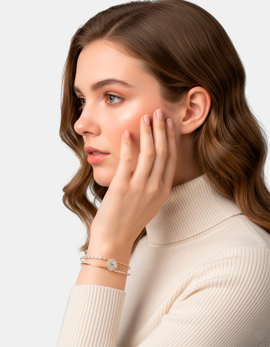 Brazalete con doble hilo rombo central y topacios blancos Festive Style