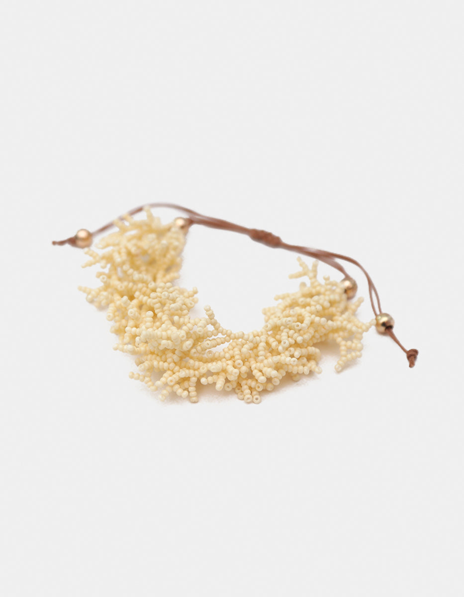 Pulsera ajustable Goldfield 18K & cuentas marfil en forma de coral Ultramar