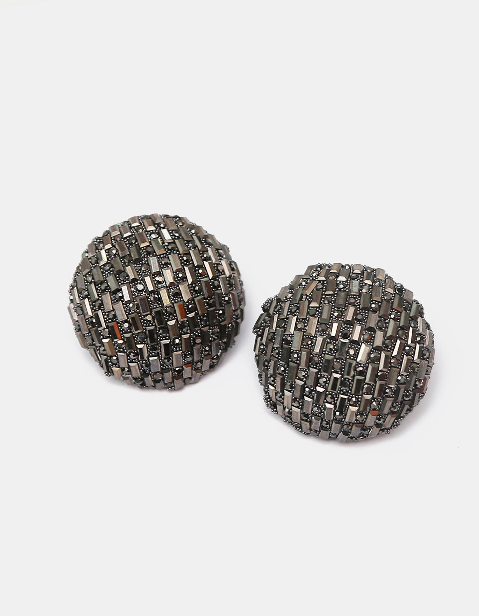 Aretes de botón en rutenio con mosaico de cristales baguette y pavé negro Ultramar