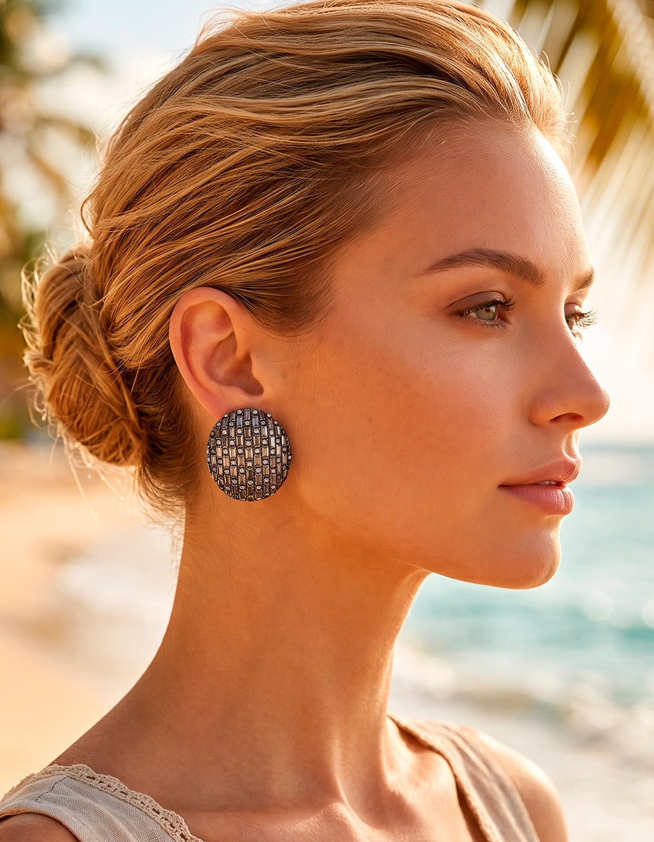 Aretes de botón en rutenio con mosaico de cristales baguette y pavé negro Ultramar