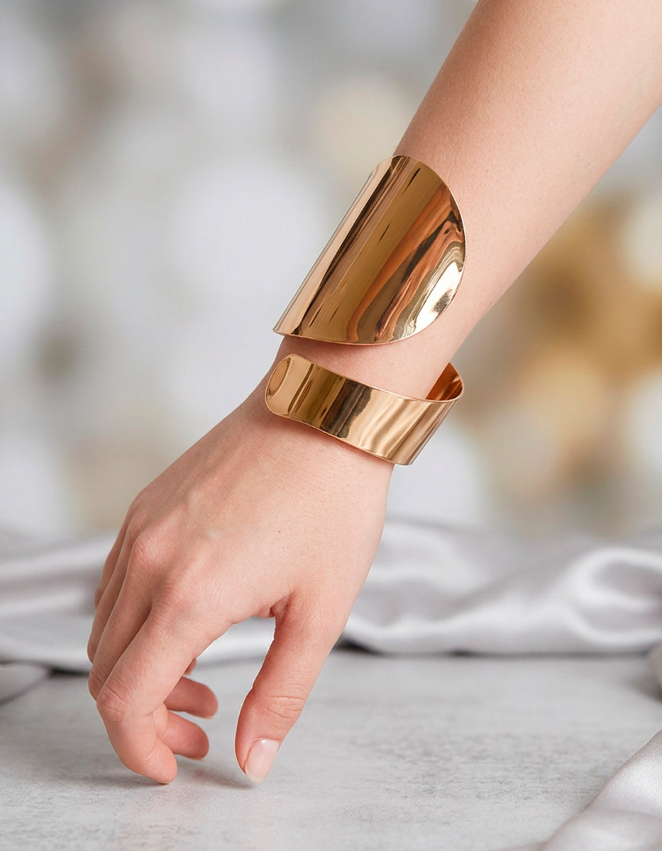Brazalete de oro laminado 22 kt en espiral maxi Golden Chic