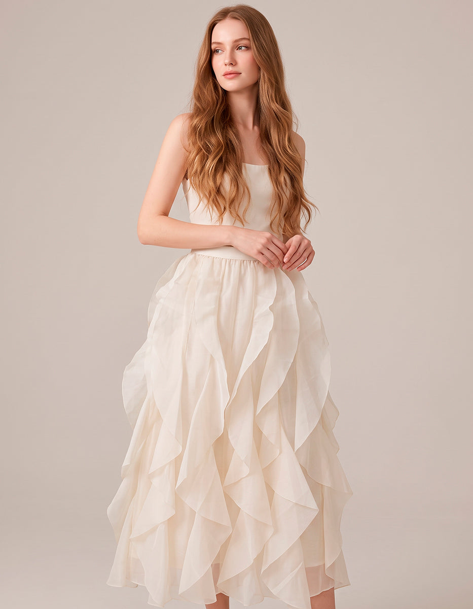 Falda Maxi de Organza Marfil con Cascadas de Holanes Verticales