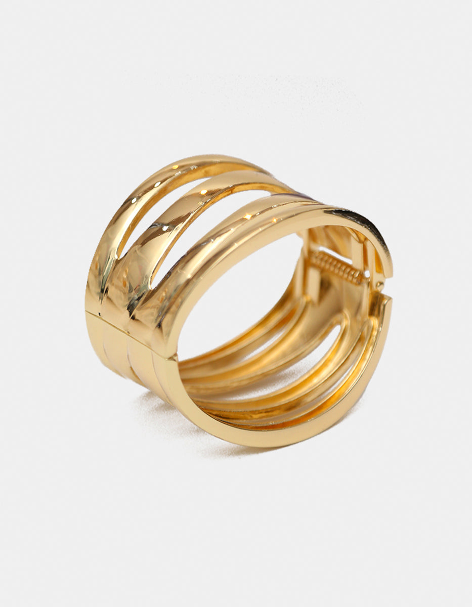 Brazalete de oro laminado 22k con diseño de cuatro bandas paralelas y acabado pulido Golden Chic