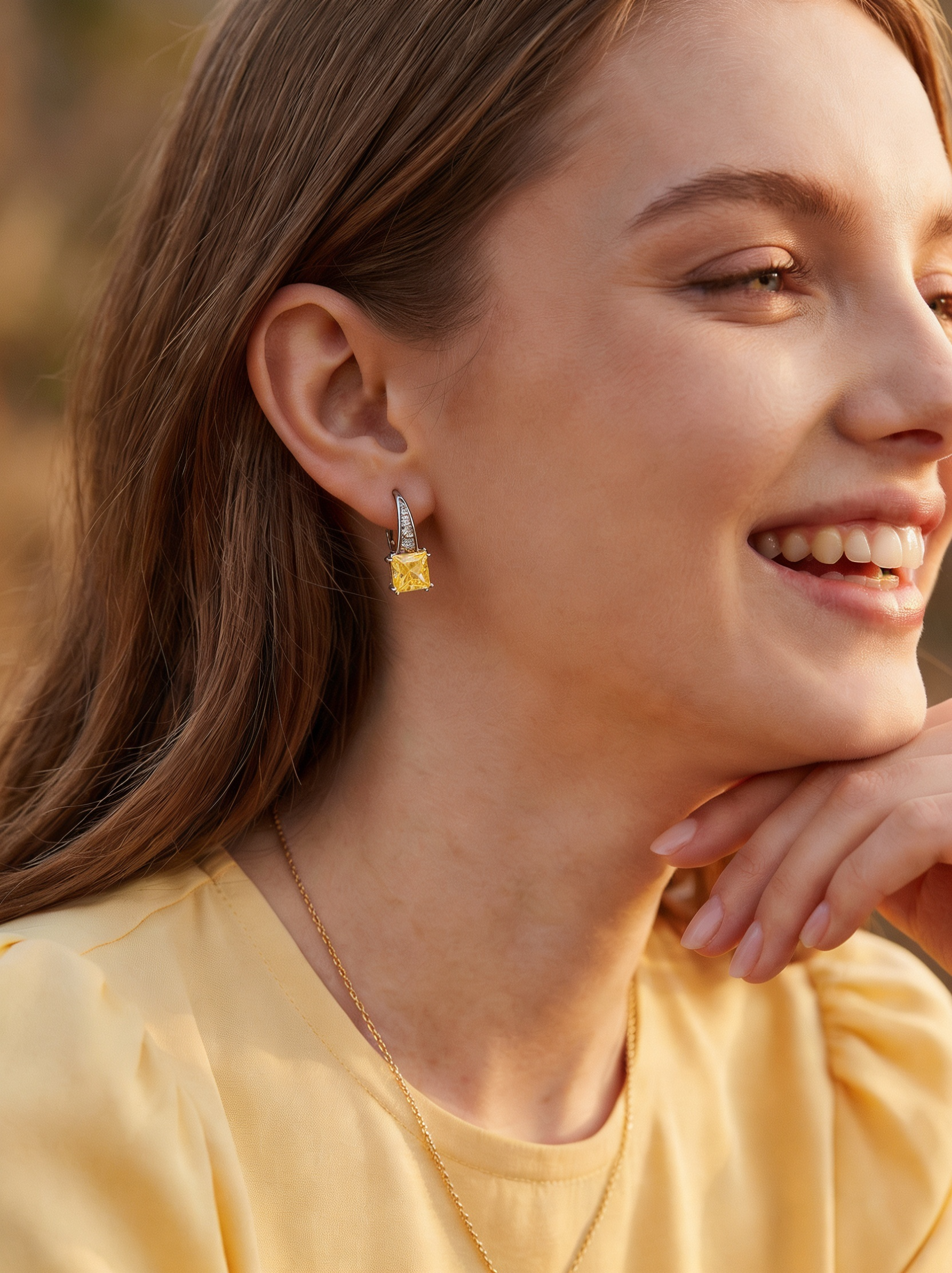Aretes de Plata .925 con Citrinos amarillos en corte princesa y Topacios blancos Seducción