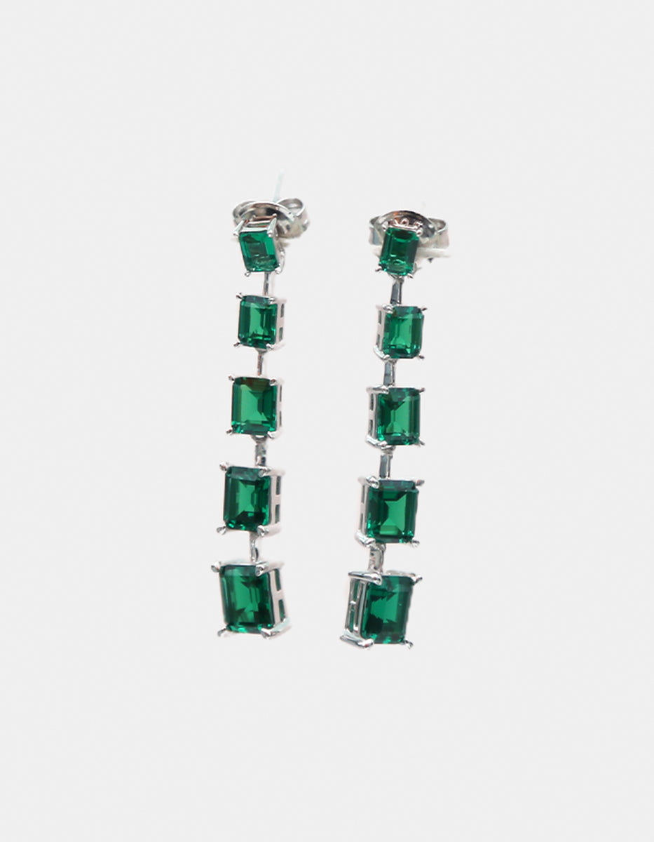 Aretes de Plata .925 bañada en Rodio Blanco con esmeraldas de Bombay en corte radiante Eterna Silver