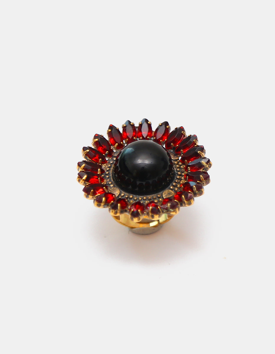 Anillo ajustable Rosetón Flor en Oro laminado con Cabujón Negro y Cristal Rubelita Corte Marquesa