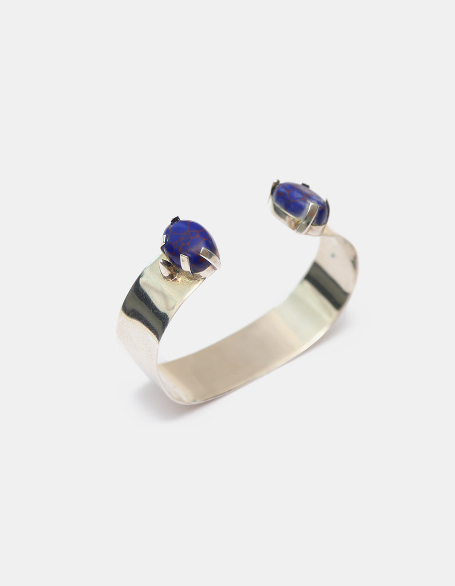 Brazalete Cuff en Bronce con Baño de Rodio y Gemas de Lapislázuli