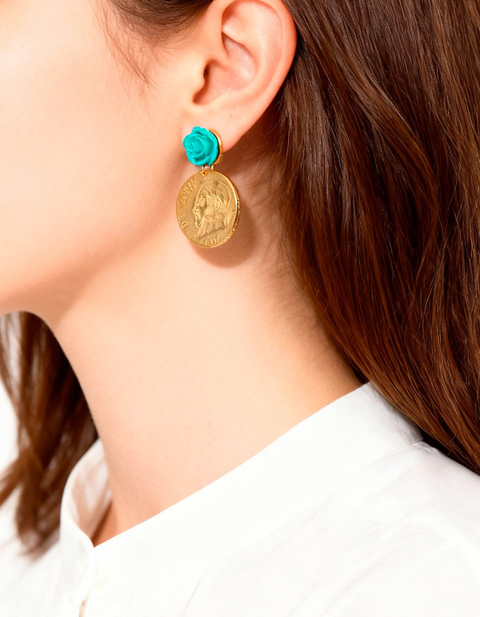 Aretes con rosas verde turquesa y monedas auténticas Memorias