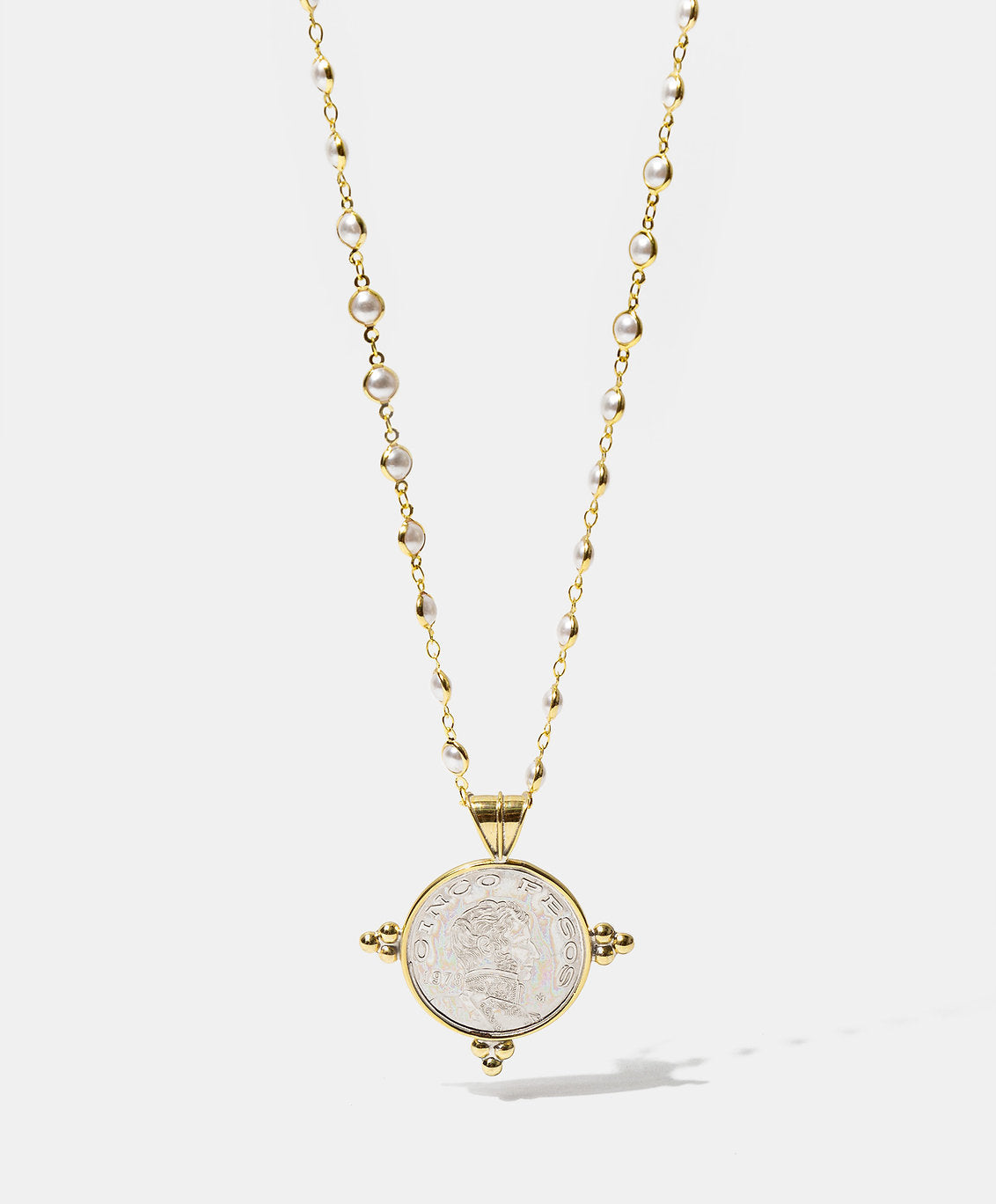 Collar moneda auténtica perla mabe Memorias