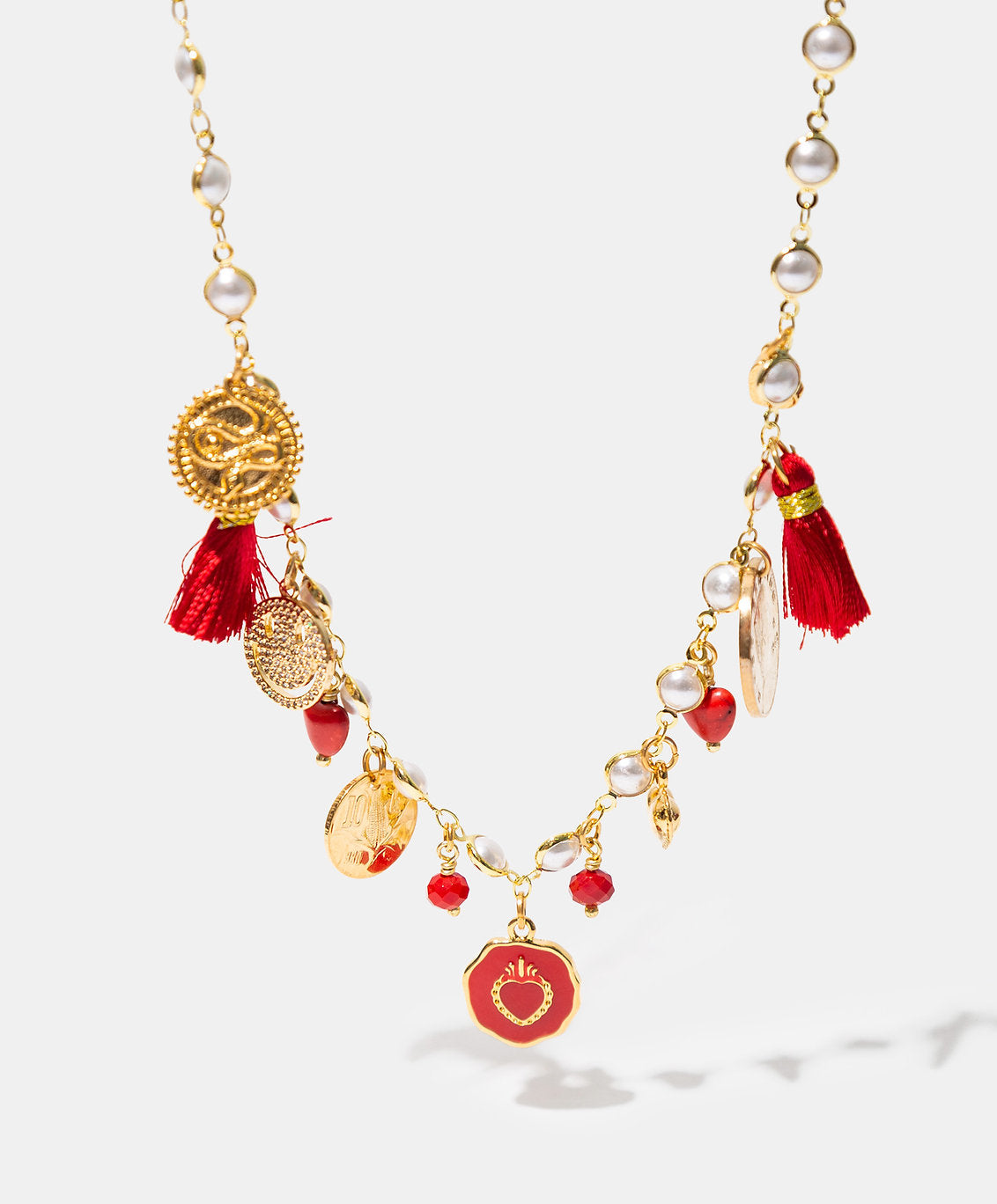 Collar monedas auténticas con dije de corazón y perlas Mabe Memorias