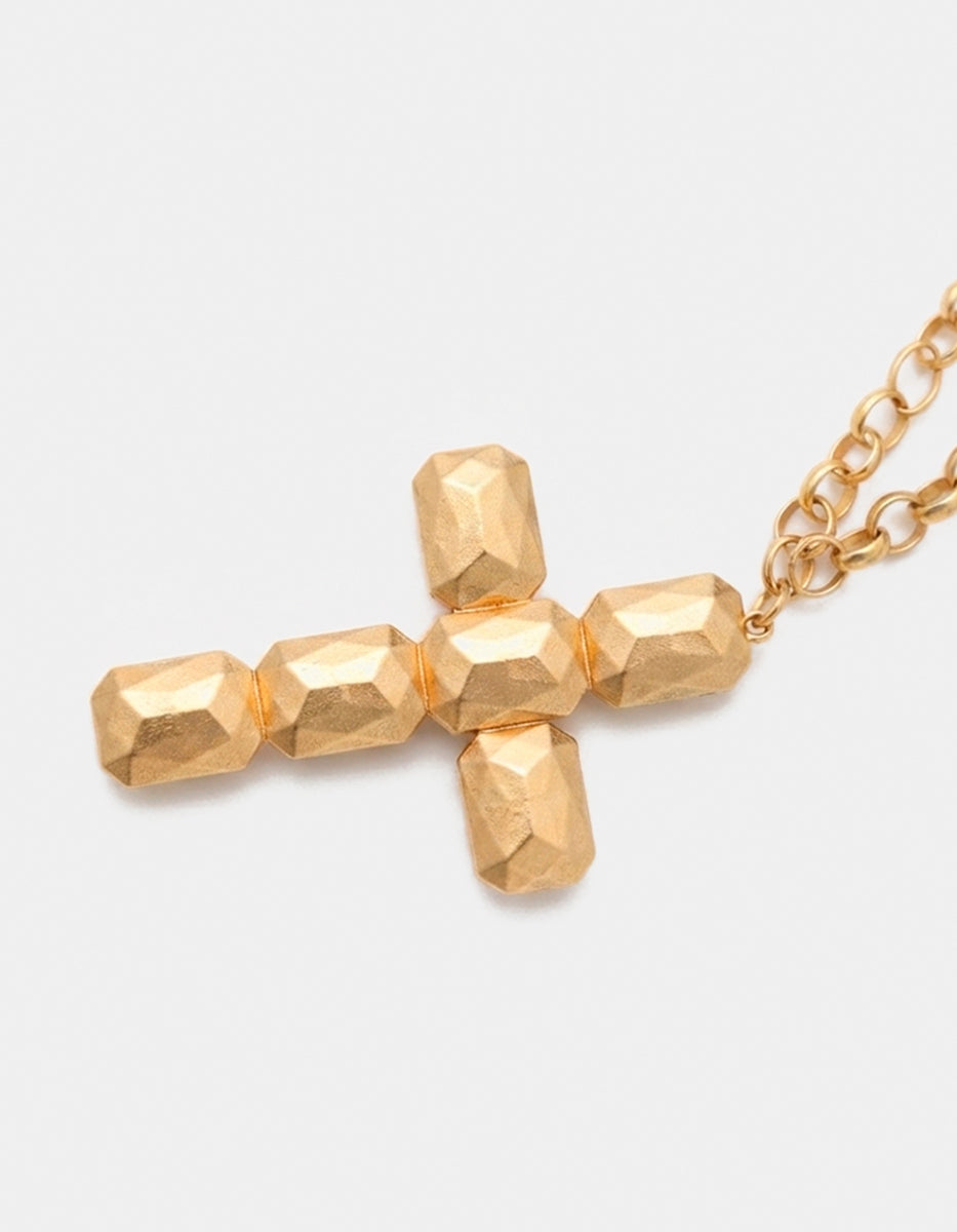 Collar de cadena rolo con dije de cruz facetada en gold-filled mate Golden Chic
