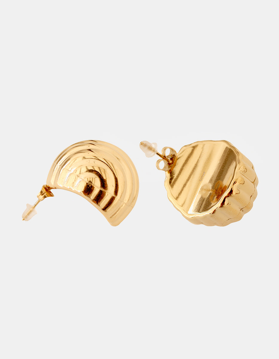 Aretes oro laminado 22 kt Esfera estriada Golden Chic