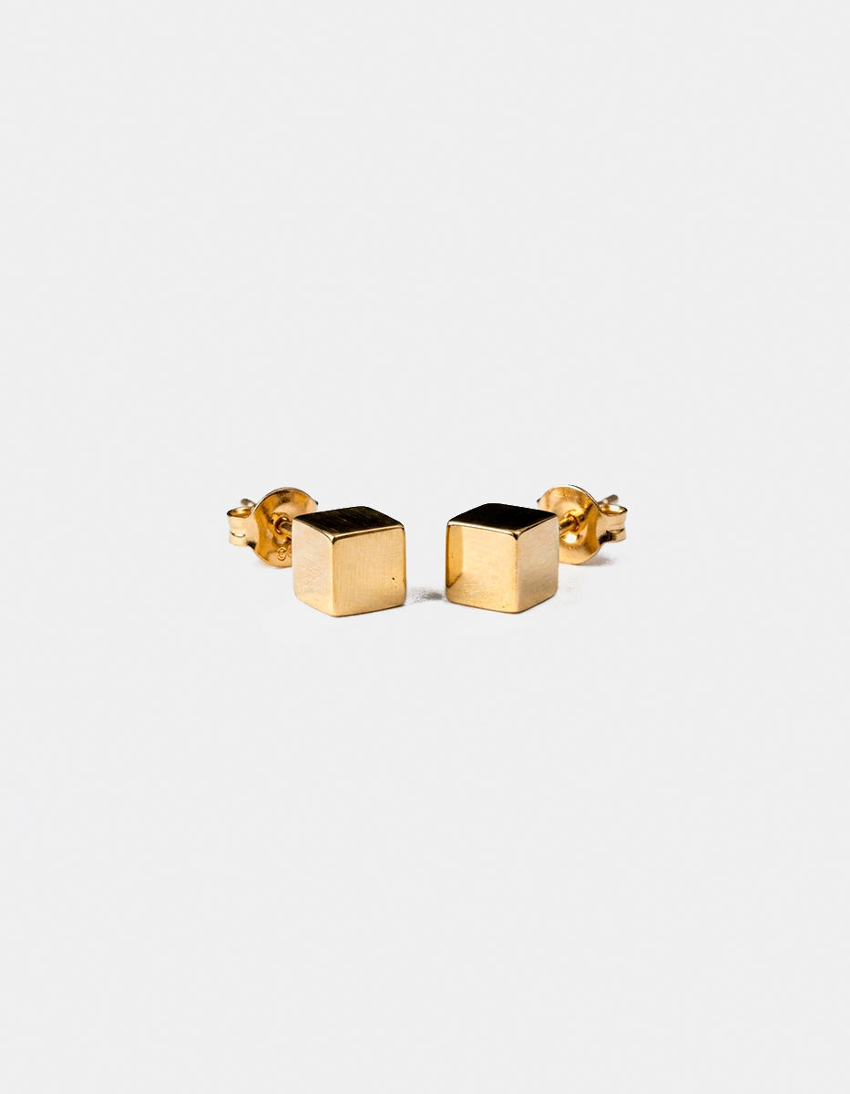 Aretes de oro laminado 22k en forma de cubo de 6 mm Festive Style