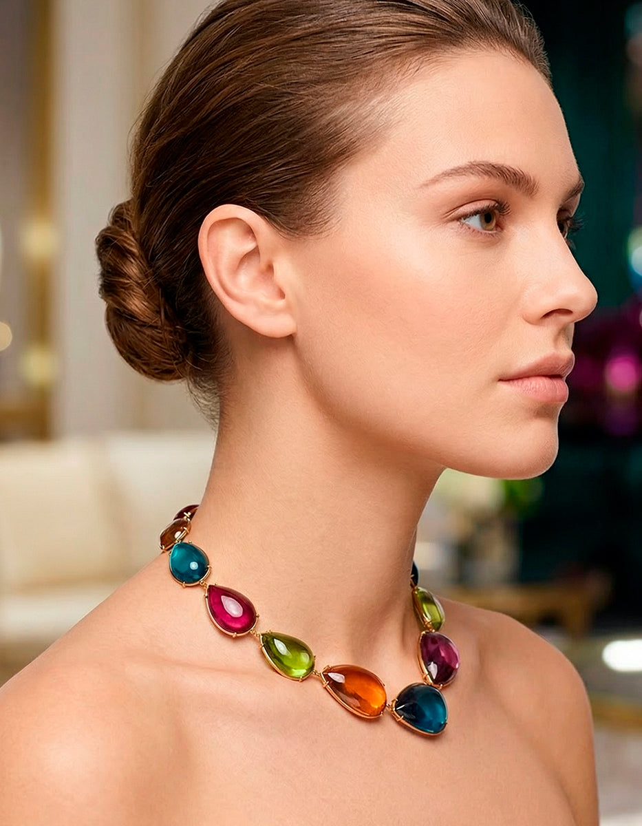 Collar con cabuchones en forma de gota de baquelita multicolor Mandragora