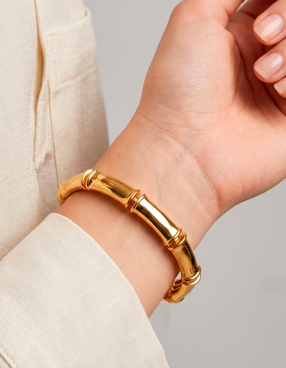 Brazalete de oro laminado liso y martillado Golden Chic