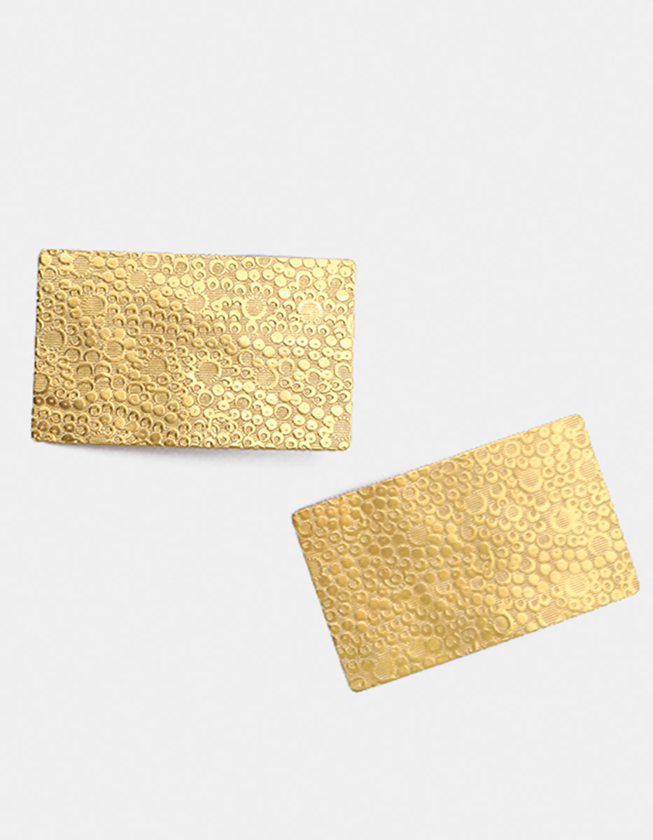 Aretes rectangulares de metal noble con gold-filled en acabado mate Golden Chic